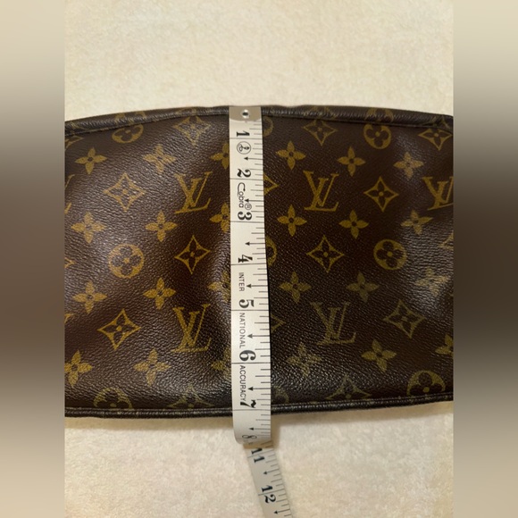 Louis Vuitton Vintage Cosmetic Pouch Bag TrousseToilette 28 Brown Monogram - Picture 14 of 16